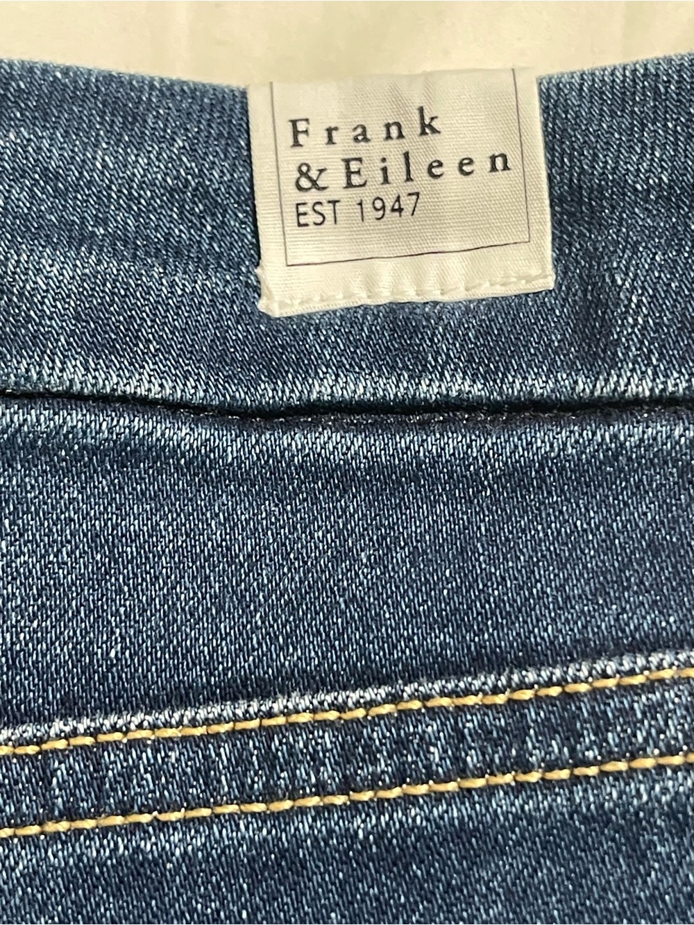 Frank & Eileen Galway Wide-Leg Jeans in Medium Blue Wash 30 - Picture 6 of 15